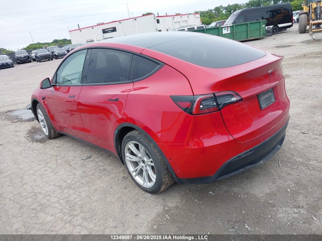 Tesla Model Y 2022 7SAYGDEE0NF484063 Image 3