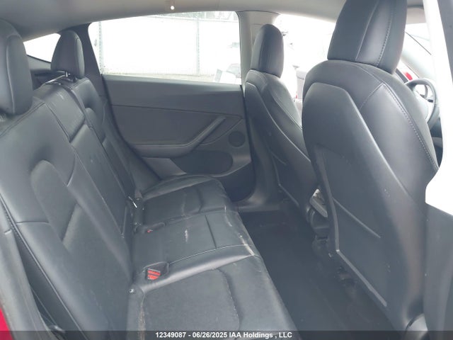 Tesla Model Y 2022 7SAYGDEE0NF484063 Image 8
