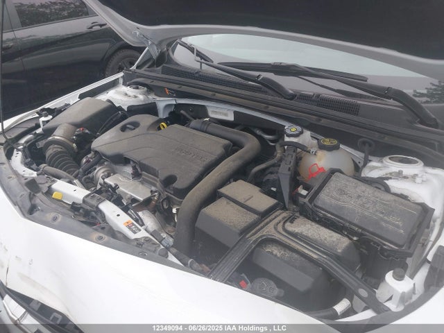 Chevrolet lfv 2023 1G1ZD5ST3PF239557 Image 10