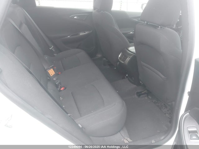 Chevrolet lfv 2023 1G1ZD5ST3PF239557 Image 8