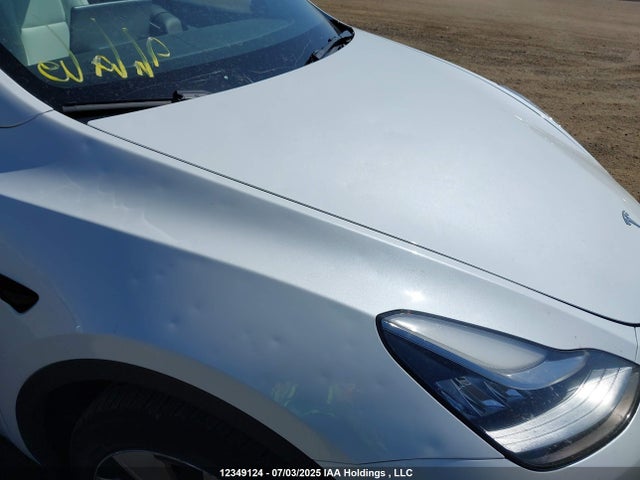 Tesla Model Y 2022 7SAYGDEE9NF461252 Image 6