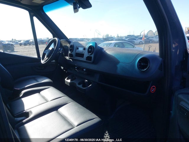 Mercedes-Benz om651 2021 W1Y4DDHY8MP376090 Image 21