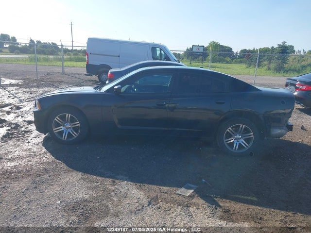 2C3CDXHG9EH290239 Dodge 2014