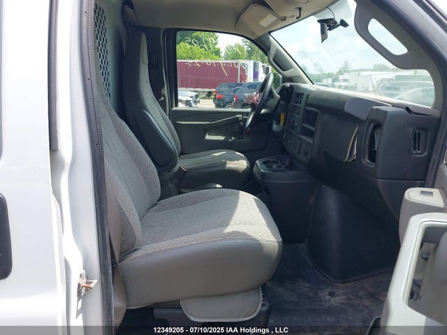 1GTW7AFFXH1338244 GMC Savana 2500 Work Van
