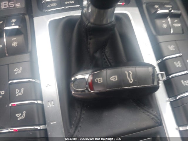 Porsche Macan 2017 WP1AG2A58HLB55362 Image 11