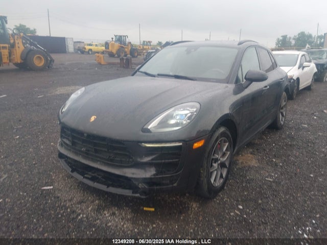Porsche Macan 2017 WP1AG2A58HLB55362 Image 2
