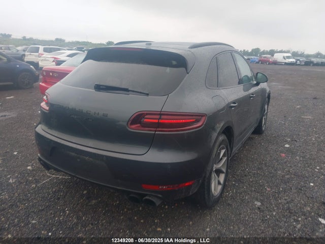 Porsche Macan 2017 WP1AG2A58HLB55362 Image 4