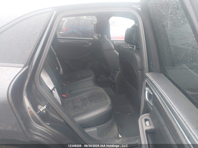 Porsche Macan 2017 WP1AG2A58HLB55362 Image 8