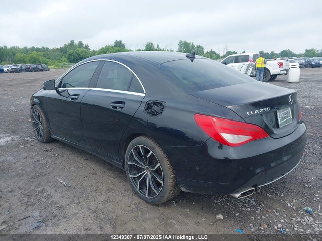 Mercedes-Benz 2015 2015 WDDSJ4GB2FN183620 Image 3
