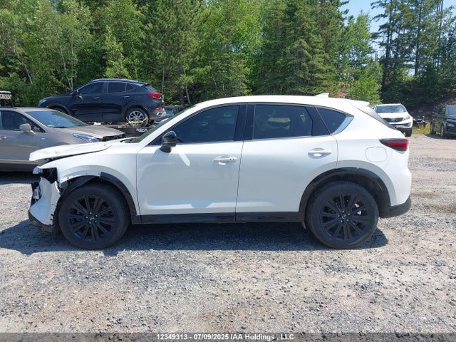 JM3KFBDYXP0211520 Mazda py