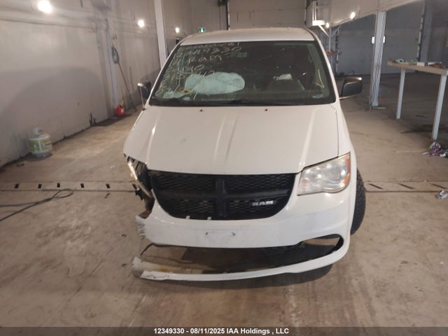 RAM Cargo Van 2014 2C4JRGAG8ER318542 Image 13