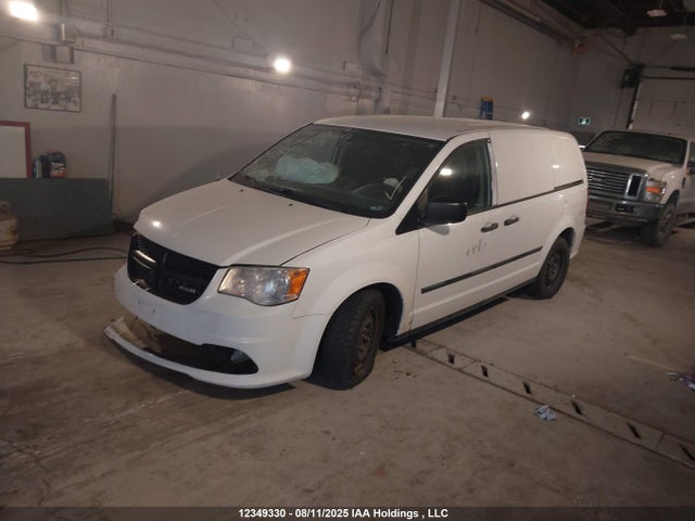 RAM Cargo Van 2014 2C4JRGAG8ER318542 Image 2