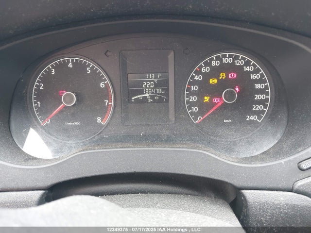 3VWDK7AJ3EM383221 Volkswagen Jetta