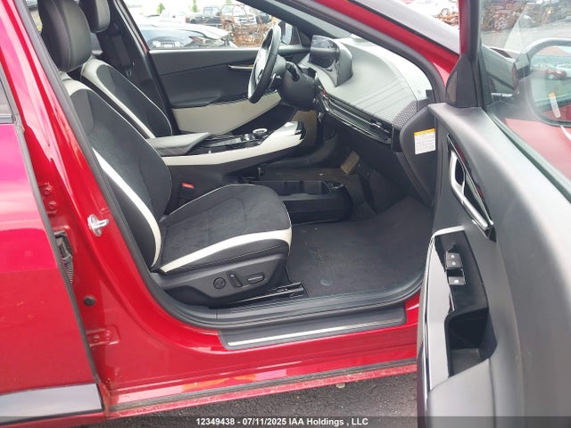KNDC4DLC0P5140299 KIA EV6