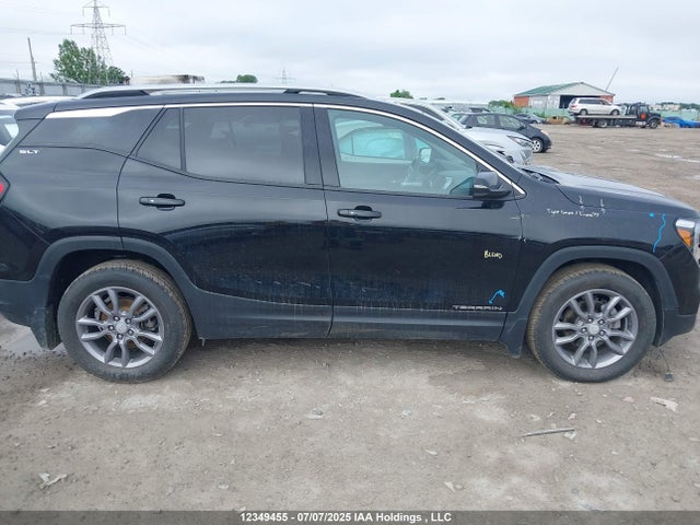 3GKALVEV1NL164885 GMC lyx