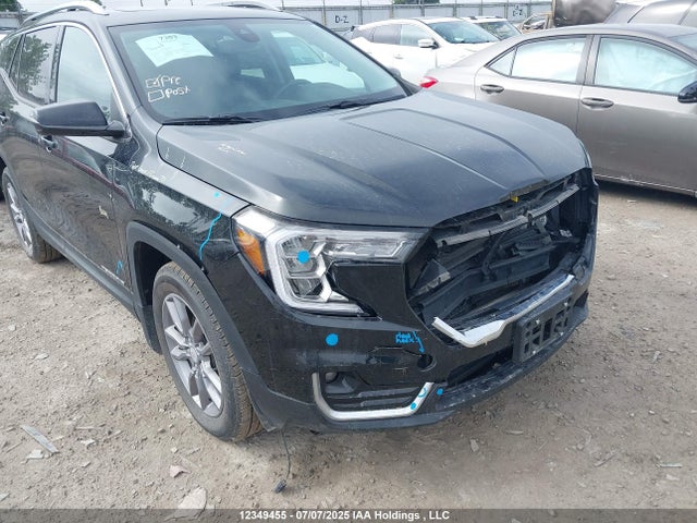 3GKALVEV1NL164885 GMC lyx