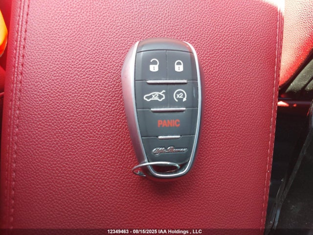 Alfa Romeo 2021 2021 ZASPAKBN8M7D21045 Image 11