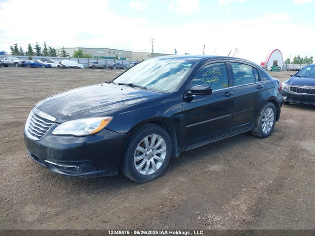 1C3CCBBB9EN100725 Chrysler 200