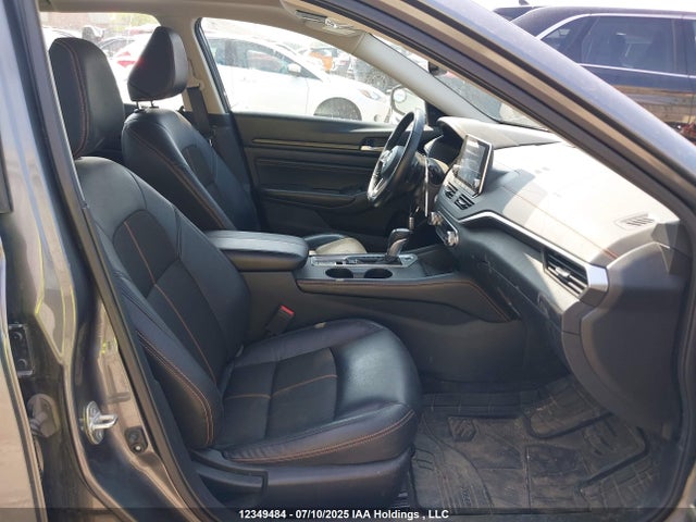 Nissan 2021 2021 1N4BL4CW2MN359467 Image 5