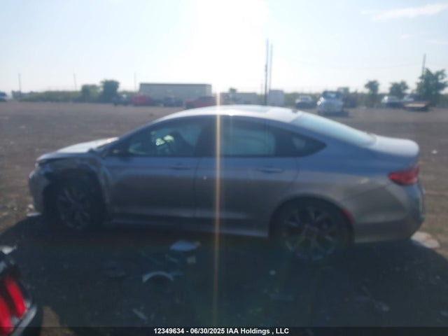 1C3CCCBG0FN711911 Chrysler 200