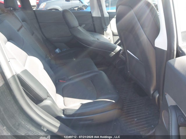 7SAYGAEEXNF533624 Tesla 2022