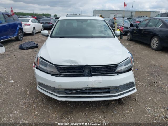 3VW2K7AJ9FM232067 Volkswagen 2015