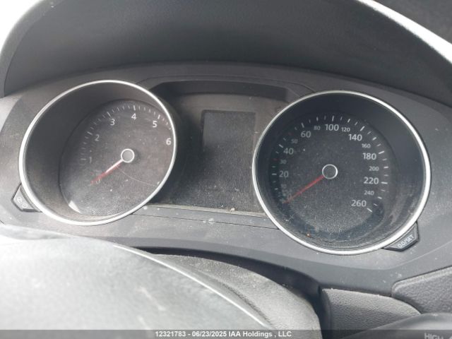 3VW2K7AJ9FM232067 Volkswagen 2015