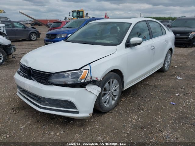 3VW2K7AJ9FM232067 Volkswagen 2015