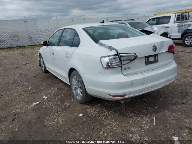 3VW2K7AJ9FM232067 Volkswagen 2015