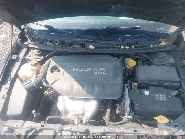 1C3CCCAB7FN585861 Chrysler 200