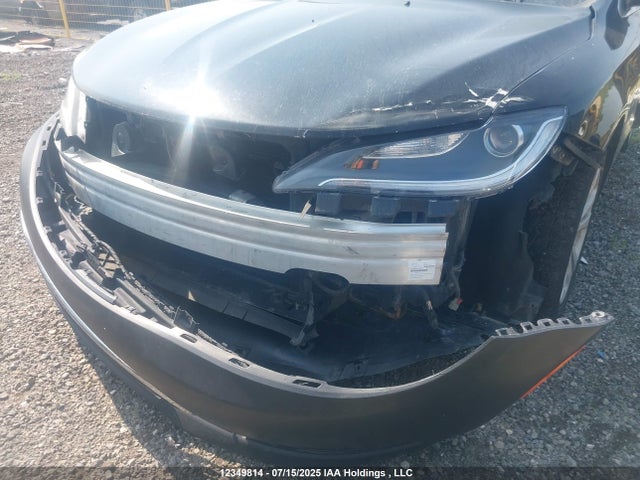1C3CCCAB7FN585861 Chrysler 200