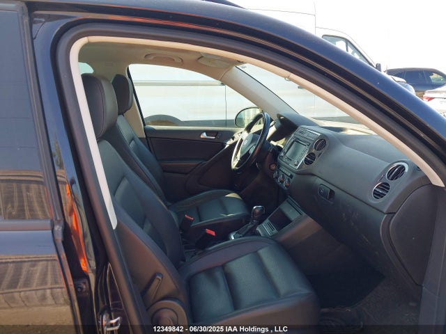 WVGJV3AX7EW583394 Volkswagen 2014