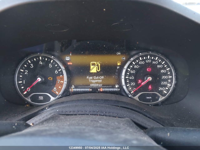 ZACNJDB15NPN76553 Jeep Renegade