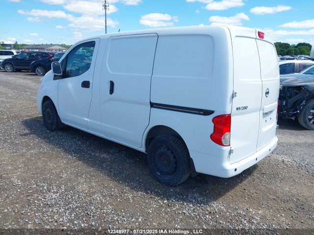 3N6CM0KN8HK705298 Nissan 2017