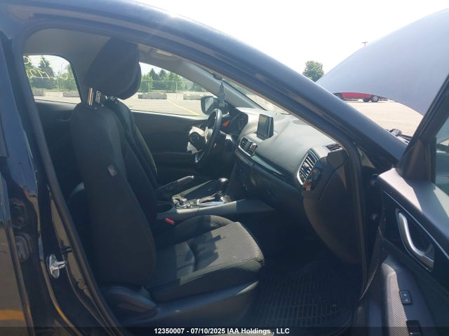 3MZBM1V70FM210819 Mazda pe