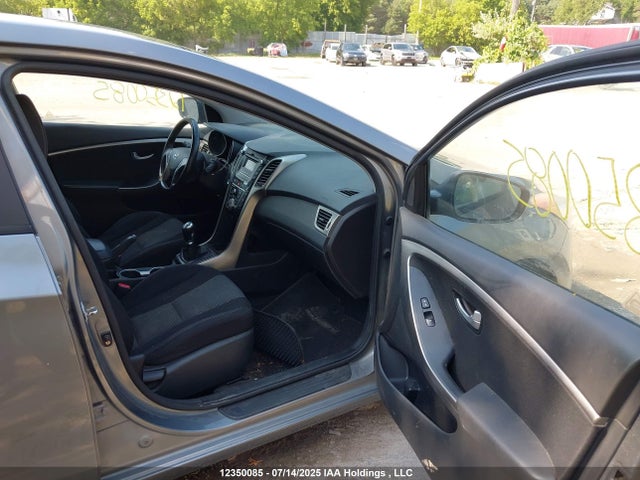 Продаж на аукціоні авто 2016 Hyundai Elantra Gt Gls, vin: KMHD35LH3GU328440, номер лоту: 12350085