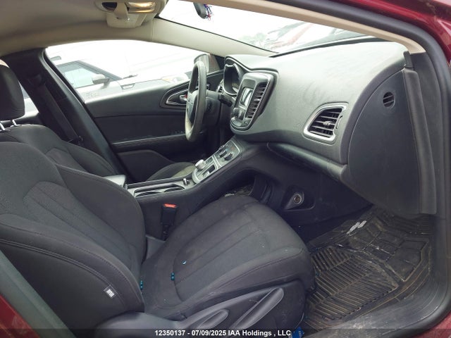 1C3CCCFBXGN197873 Chrysler 200