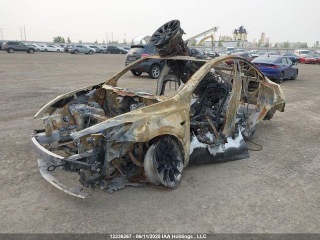 7SAYGDEE8NF573587 Tesla Model Y