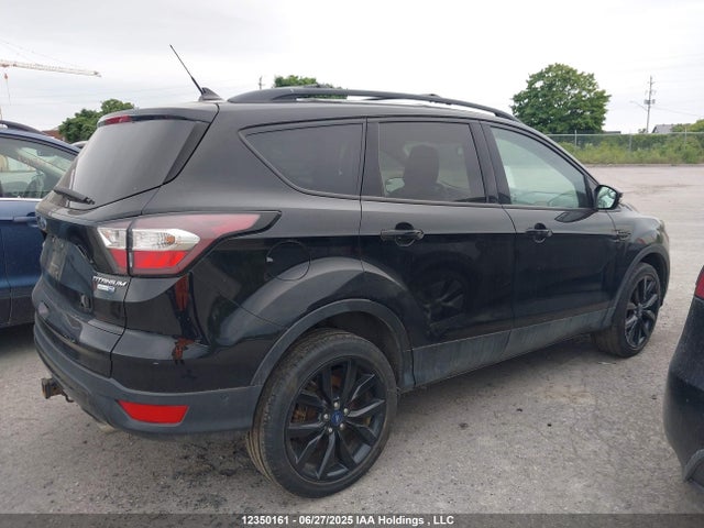 1FMCU9J9XJUD09161 Ford 2018