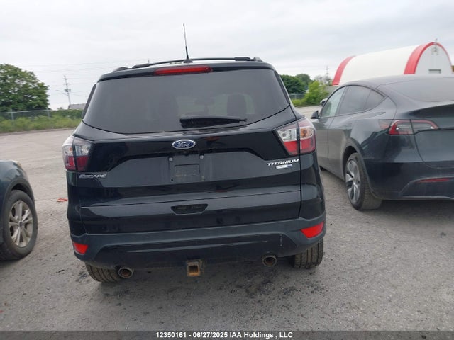 1FMCU9J9XJUD09161 Ford 2018