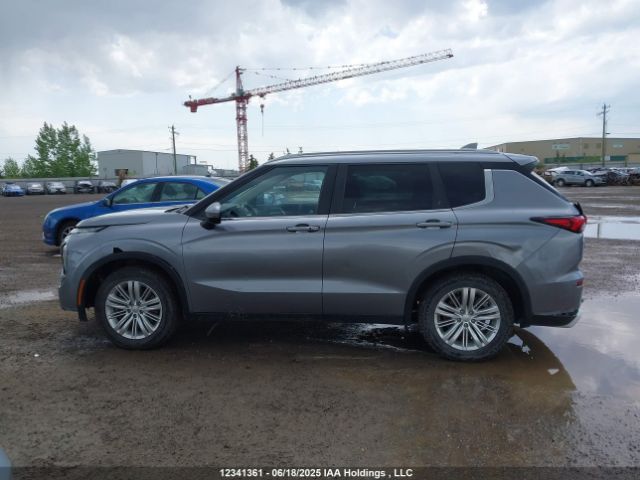 JA4J4UA80NZ603743 Mitsubishi Outlander