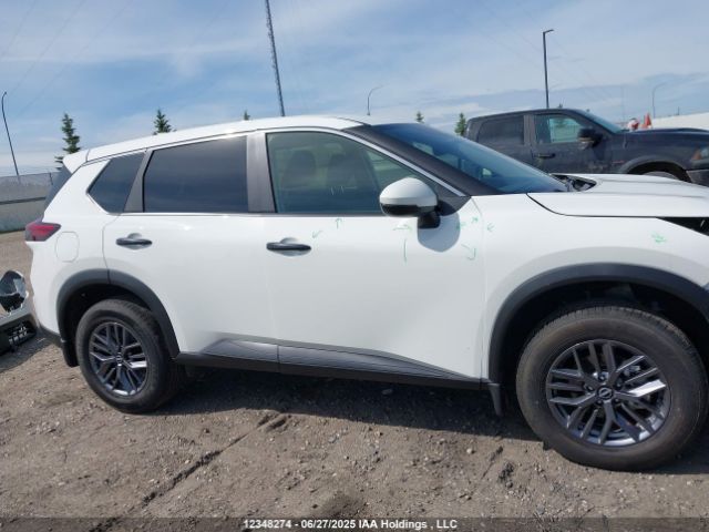 JN8BT3AB4SW418759 Nissan Rogue