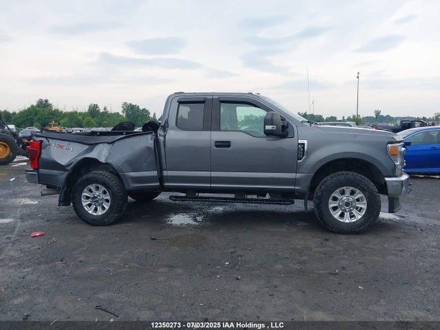 1FT8X3B67MED34553 Ford F-350