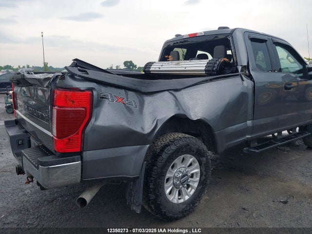 1FT8X3B67MED34553 Ford F-350
