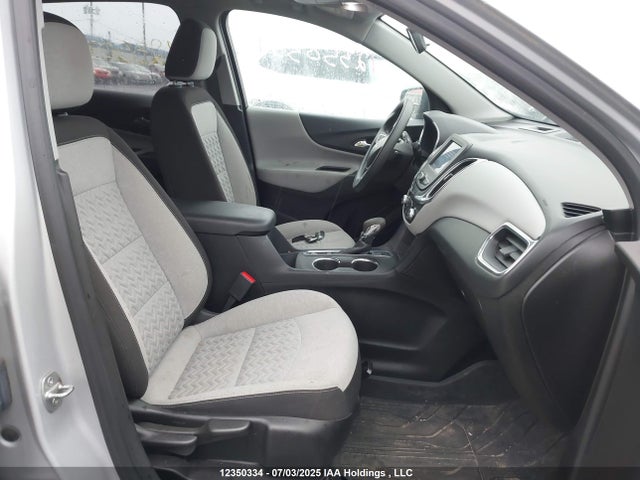 2GNAXUEV4N6150582 Chevrolet lyx