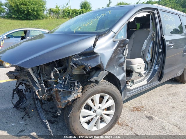 KNDMB5C15H6270055 KIA 2017
