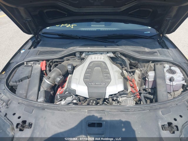 Audi A8 2016 WAUJ4AFD4GN009612 Image 10