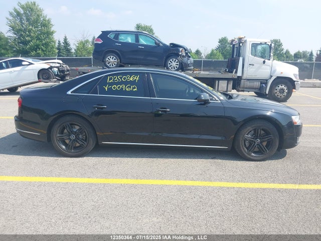 Audi A8 2016 WAUJ4AFD4GN009612 Image 14
