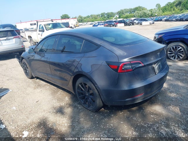 5YJ3E1EB5PF678124 Tesla MODEL 3