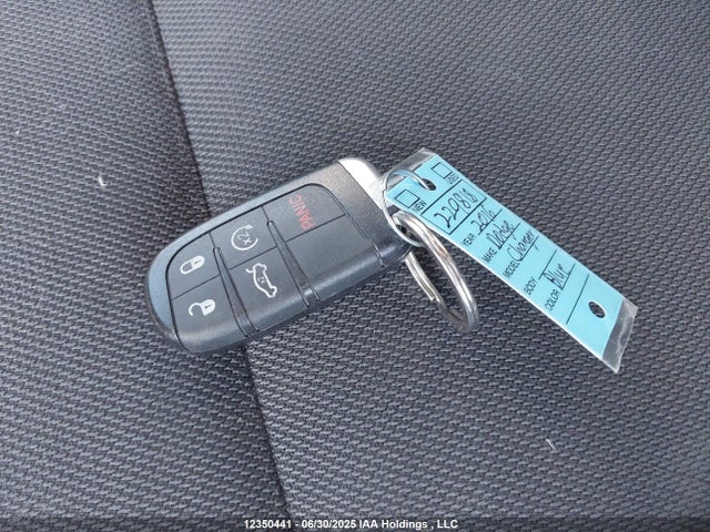 2C3CDXJG8GH160692 Dodge 2016